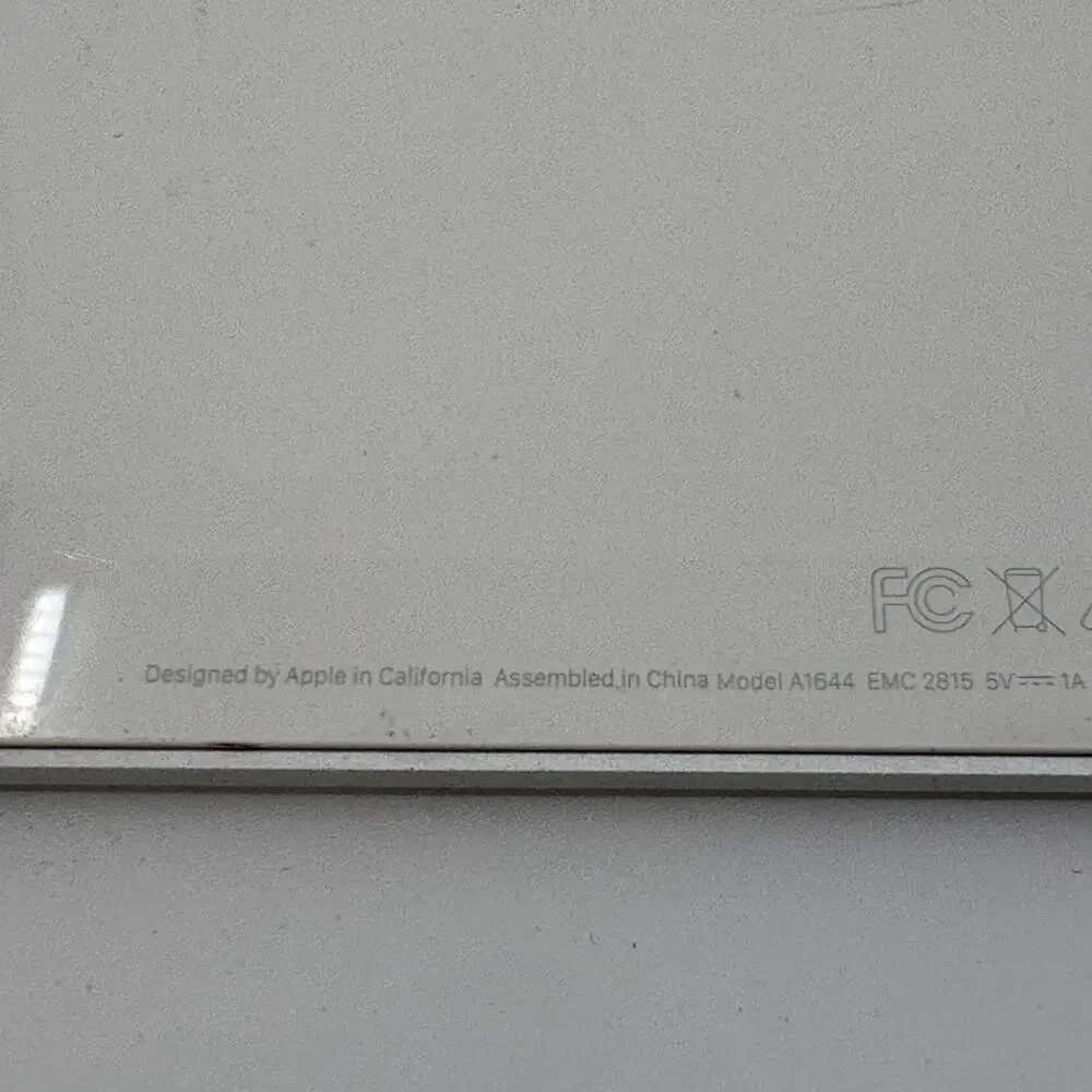 Apple Magic Keyboard A1644 Wireless Bluetooth Keyboard Silver White